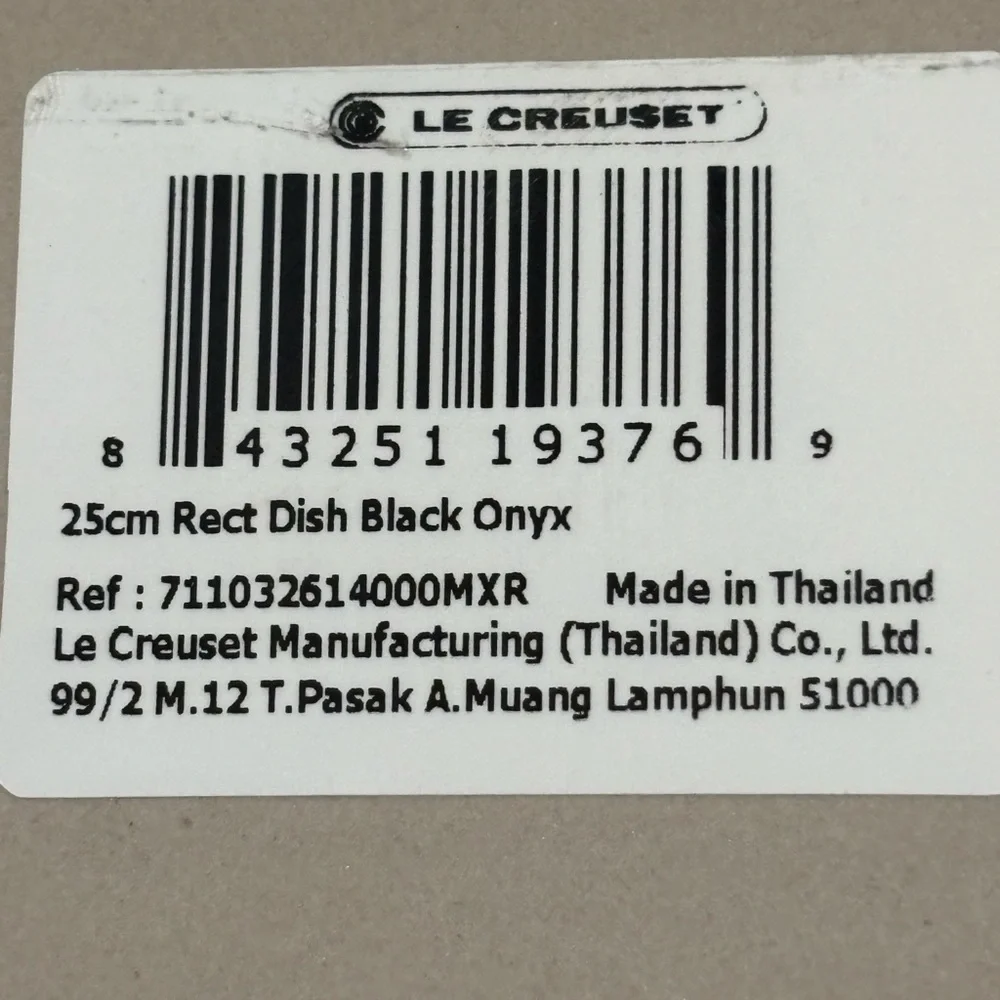 NWT Le Creuset 25 cm black onyx Rectangular Baking Dish